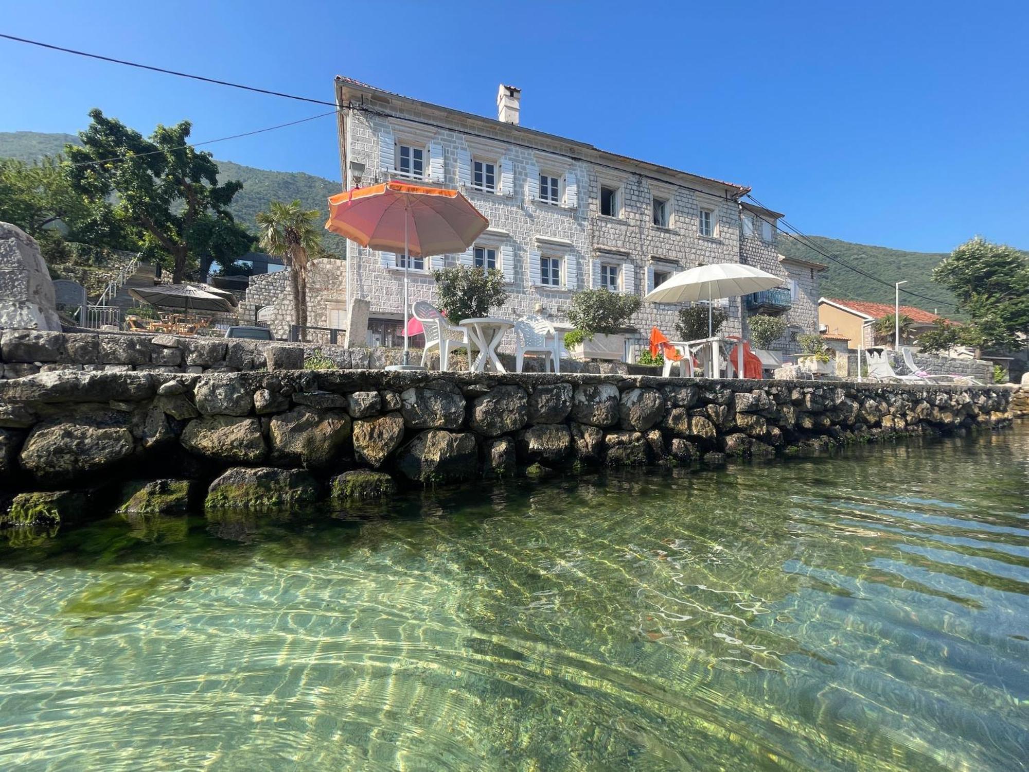 Vila Djuro Mikijelj Donji Stoliv Exterior foto